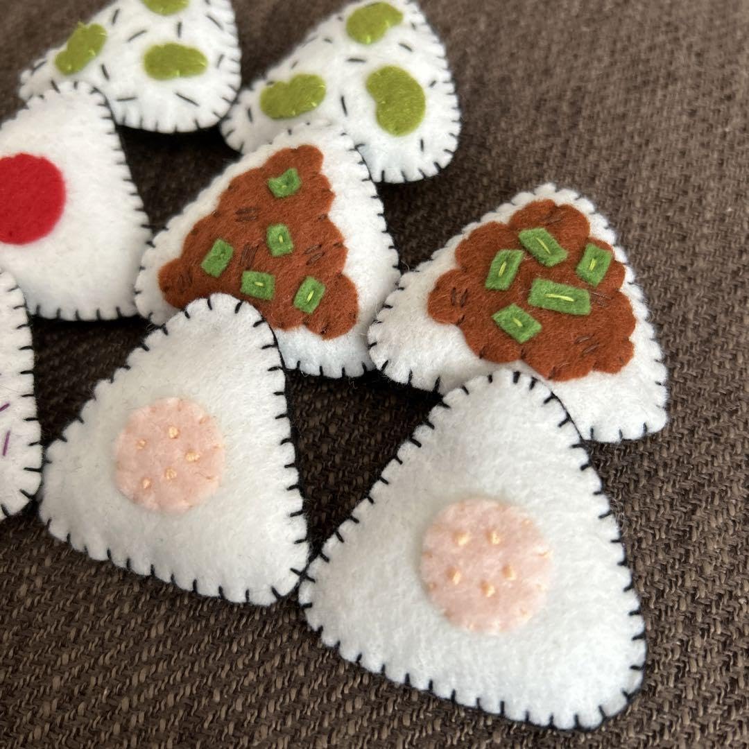 Amazon | フェルト ままごと おにぎり 絵あわせ 10個セット | 食べ物